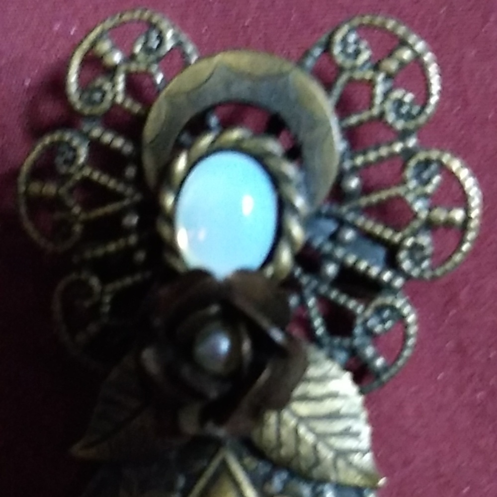 Angel - Picture 2 of 4